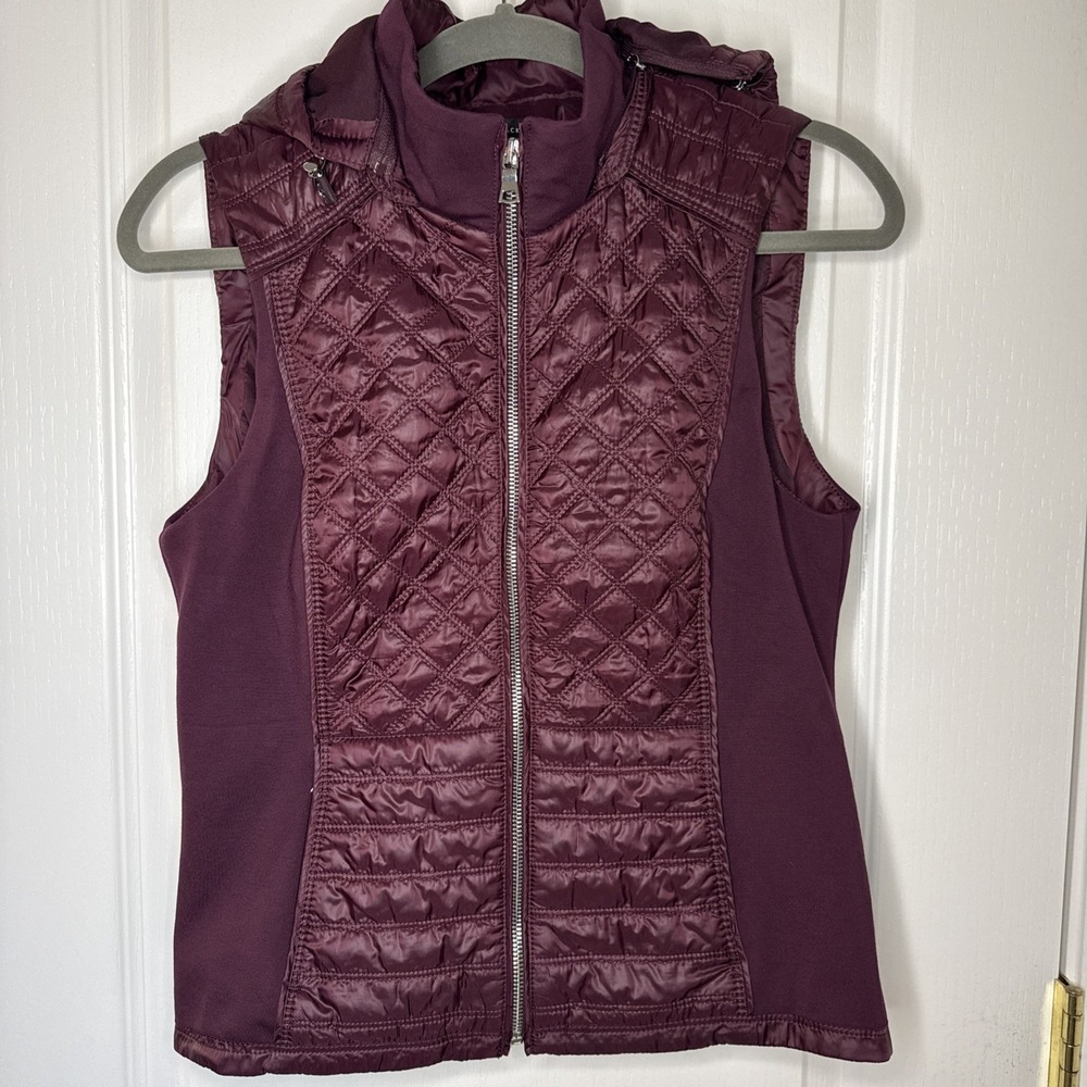 White House Black Market WHBM Quilted Puffer Vest Hooded Small Plum Wine Zip